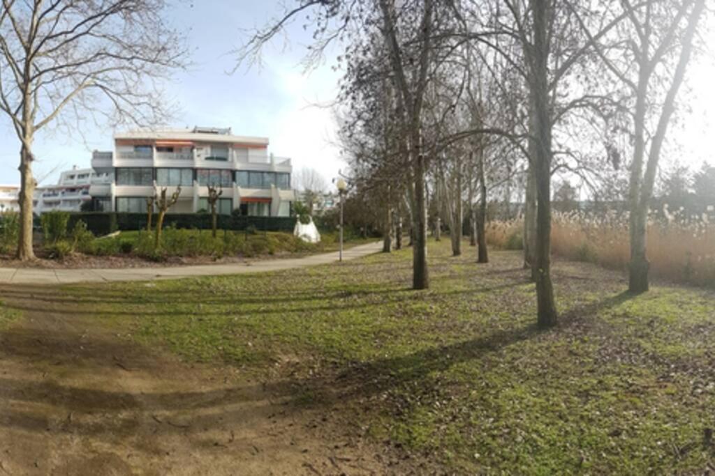 T2 Qaurtier Couchant, Vue Parc, Au Calme, A 5 Min De La Plage La Grande Motte Bagian luar foto